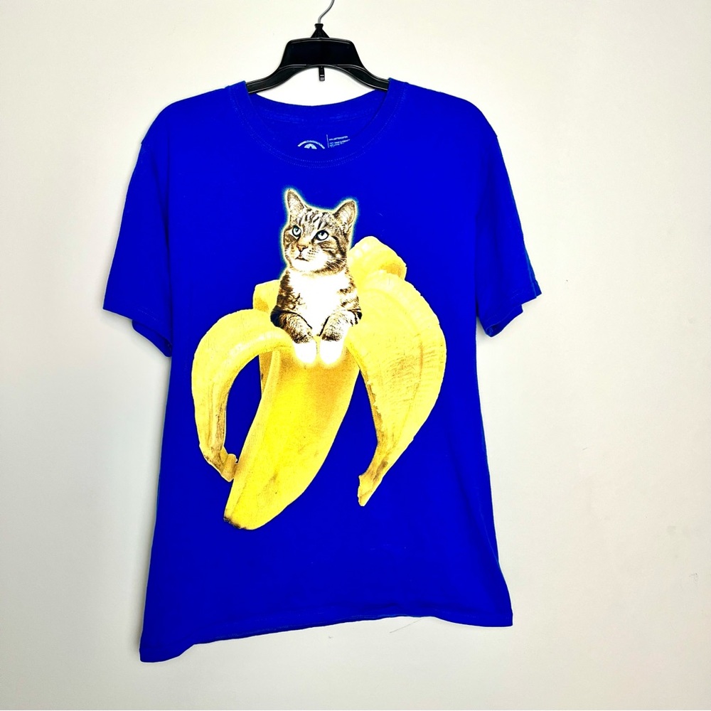 Cool Cats and Kittens Banana Graphic Novelty T Shirt Men's Sz M UNISEX Blue
